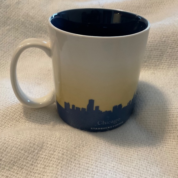 Starbucks Chicago Coffee Mug 16 oz Global Icon City Collectors Series 2012 - Picture 4 of 8